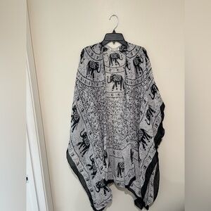 Woven Heart Monochrome Elephant Pattern Kimono size large